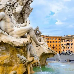 giulias-navona.it-romehotels.com/